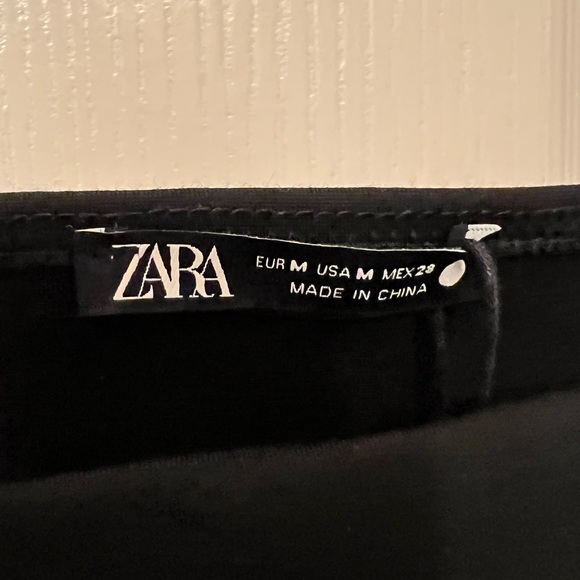 NWT black Zara crop top, size medium - Picture 3 of 6